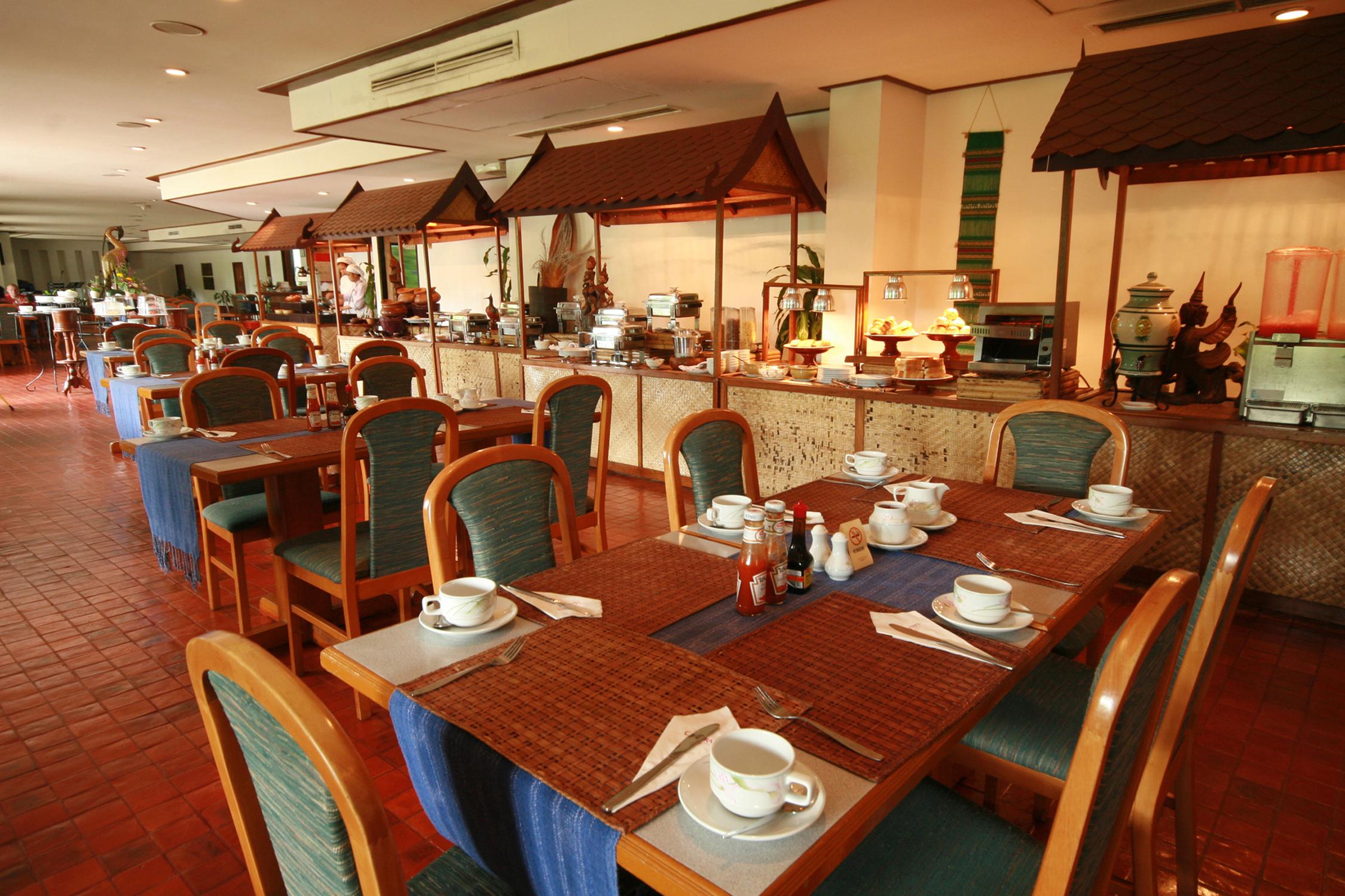 Centara Life Hotel Mae Sot Exterior photo