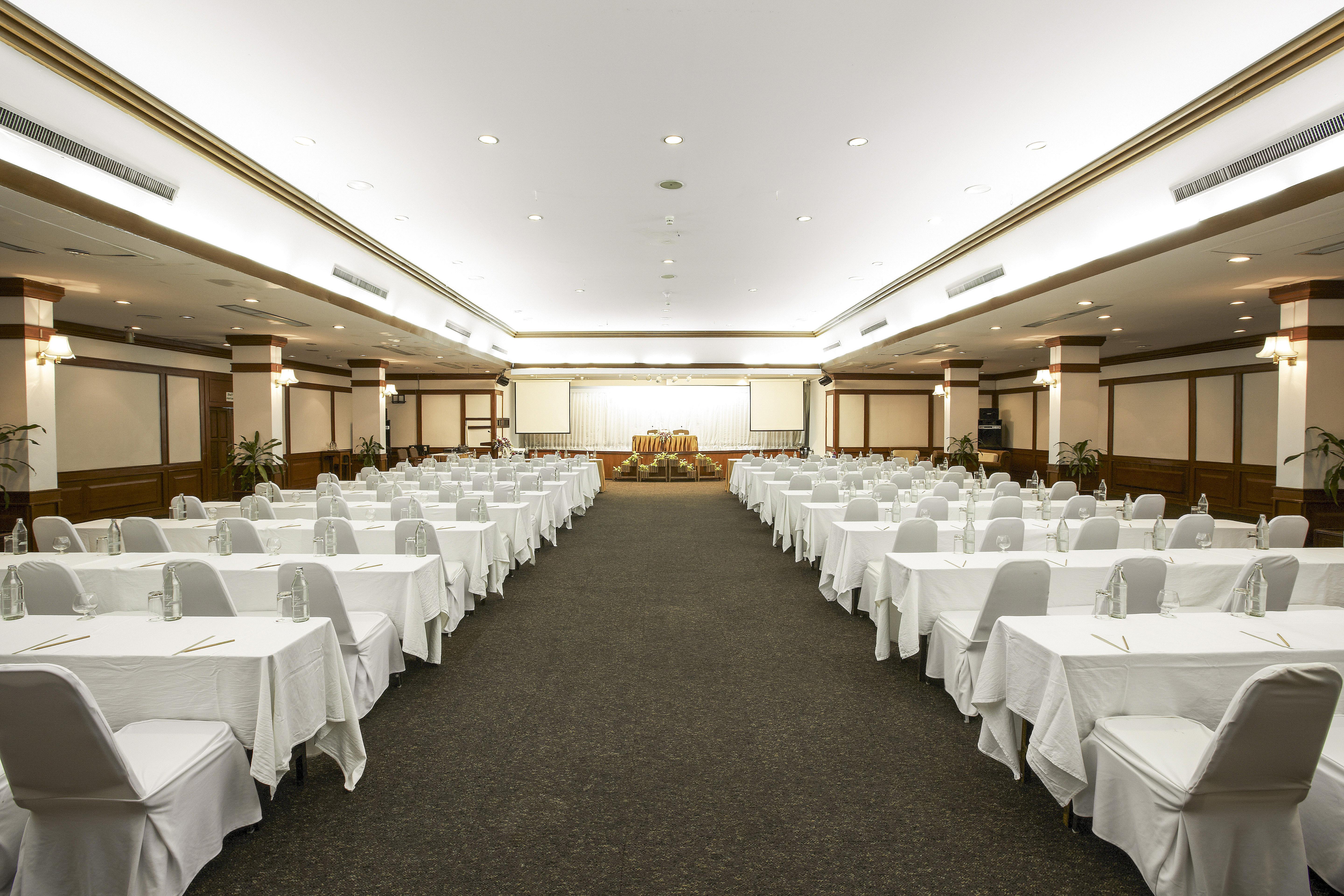 Centara Life Hotel Mae Sot Exterior photo